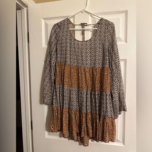 Umgee ladies tunic sz small NWT